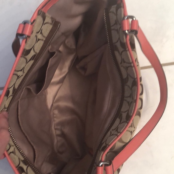 Coach Bag - Picture 3 of 5